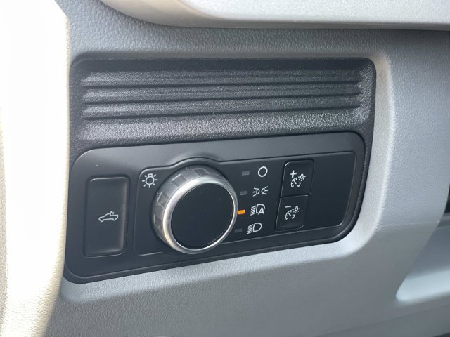 New 2026 Ford F350 XL AWD/4WD image 17
