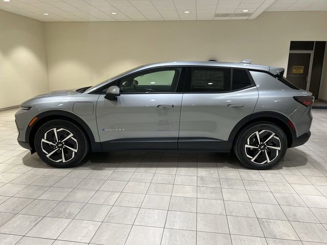 New 2026 Chevrolet Equinox EV LT w/ Comfort Package FWD video 2