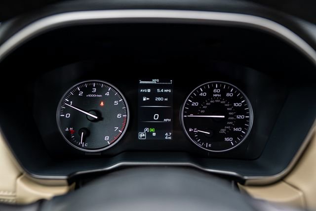 New 2025 Subaru Outback Limited w/ Popular Package #2 image 10