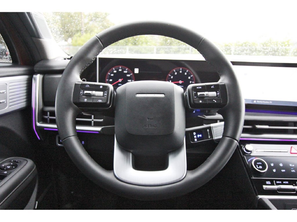 Used 2025 Hyundai Santa Fe Limited AWD/4WD image 17