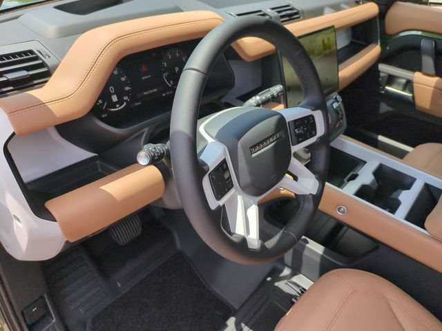 New 2026 Land Rover Defender 110 X-Dynamic SE AWD/4WD image 7
