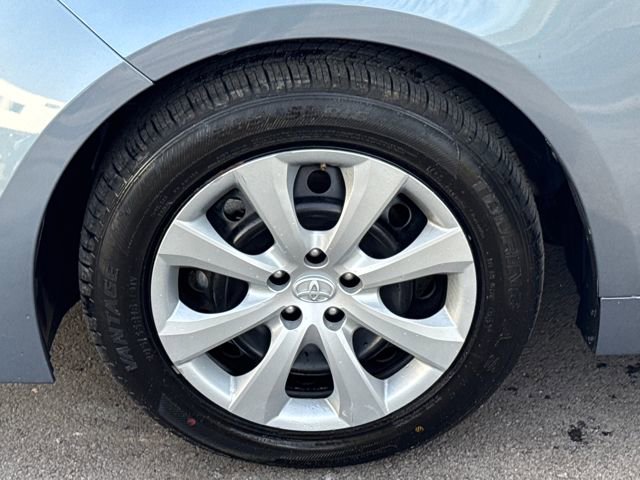 Used 2024 Toyota Corolla LE image 21