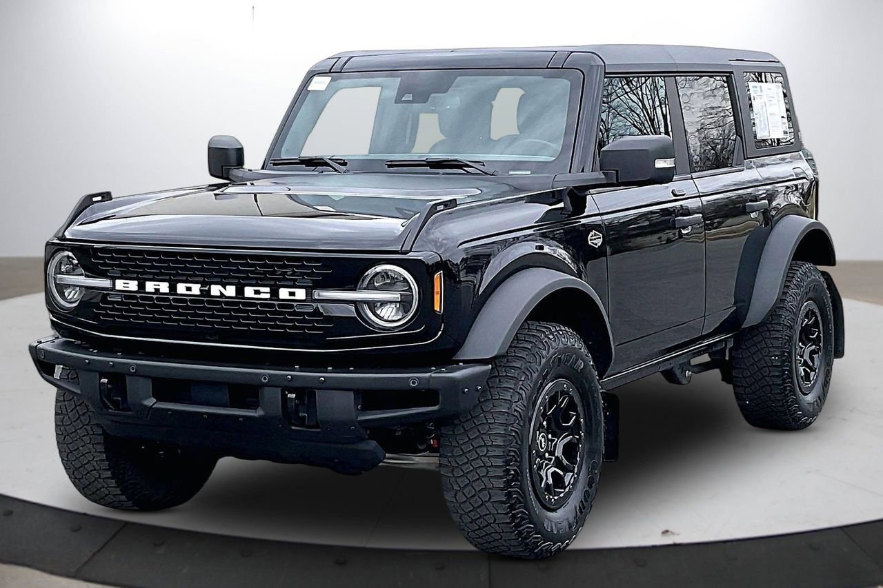 Used 2023 Ford Bronco Wildtrak image 4