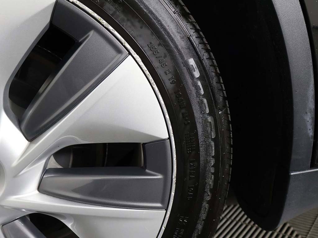 Used 2022 Tesla Model Y Long Range image 23