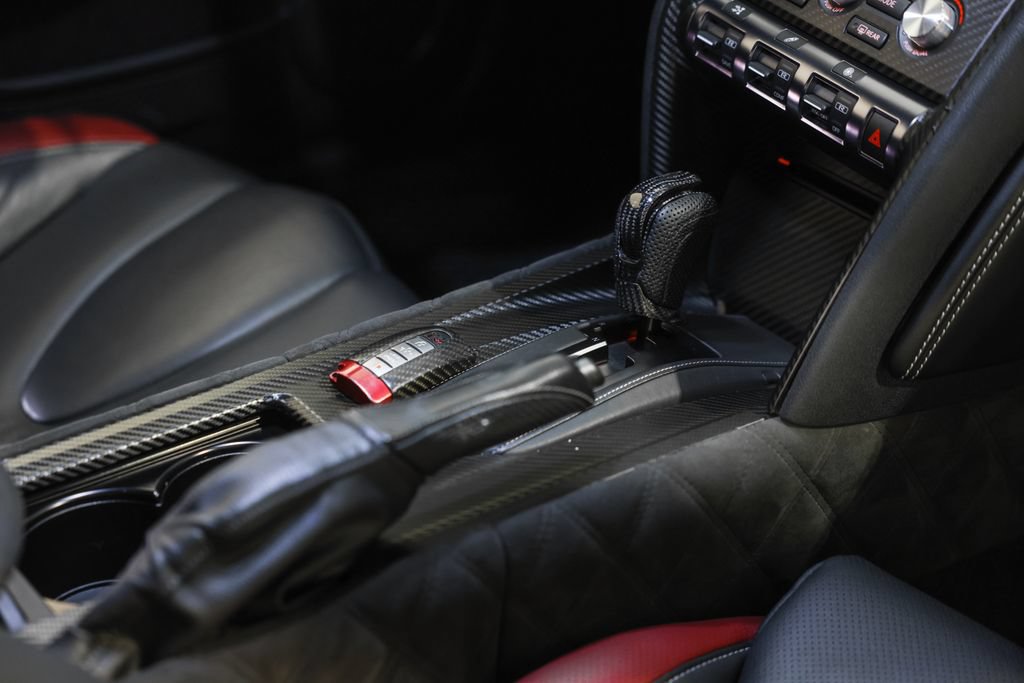 Used 2015 Nissan GT-R Black Edition AWD/4WD image 27