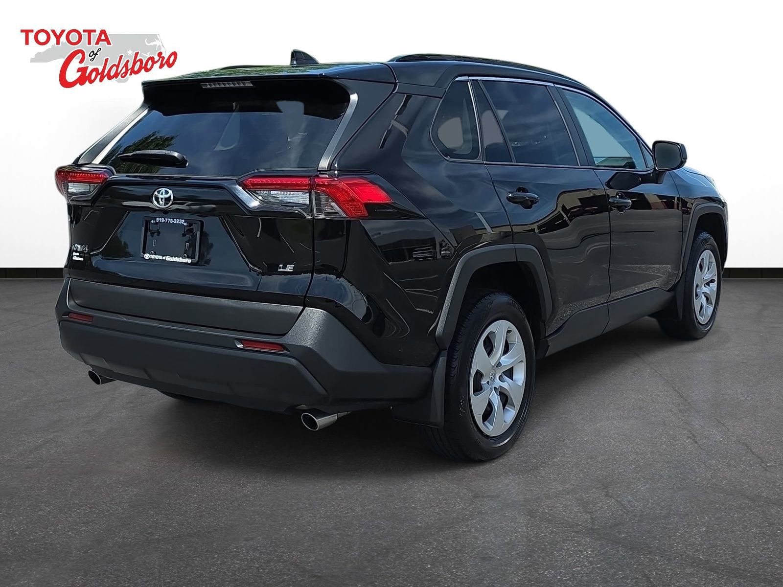Used 2020 Toyota RAV4 LE w/ All Weather Liner Package FWD image 5