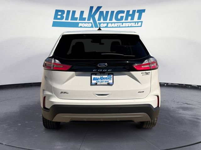 Used 2024 Ford Edge SEL w/ Convenience Package image 4