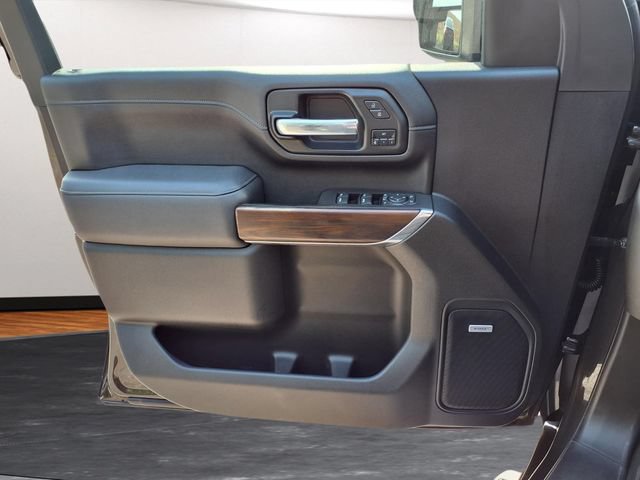 Certified 2021 GMC Sierra 2500 SLT w/ SLT Premium Package AWD/4WD image 15