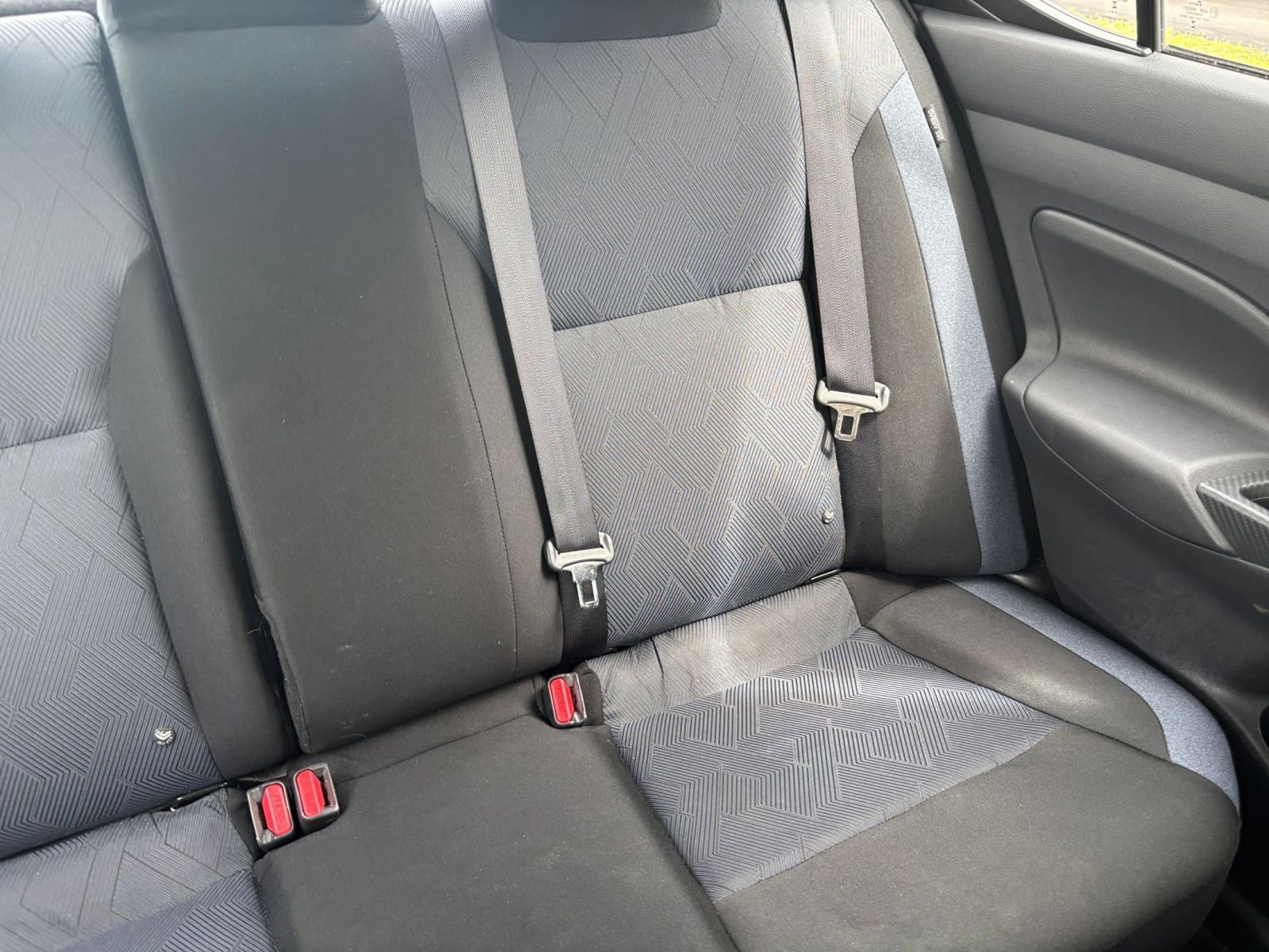 Used 2025 Nissan Versa SV FWD image 35