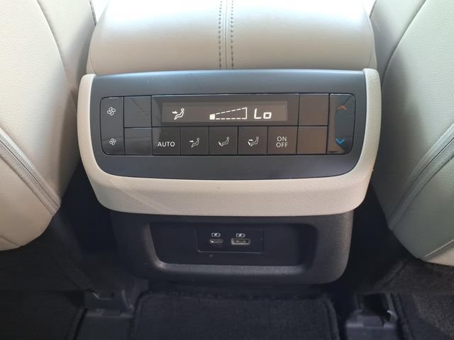 Used 2023 Nissan Pathfinder SL w/ Black Appearance Package FWD image 15