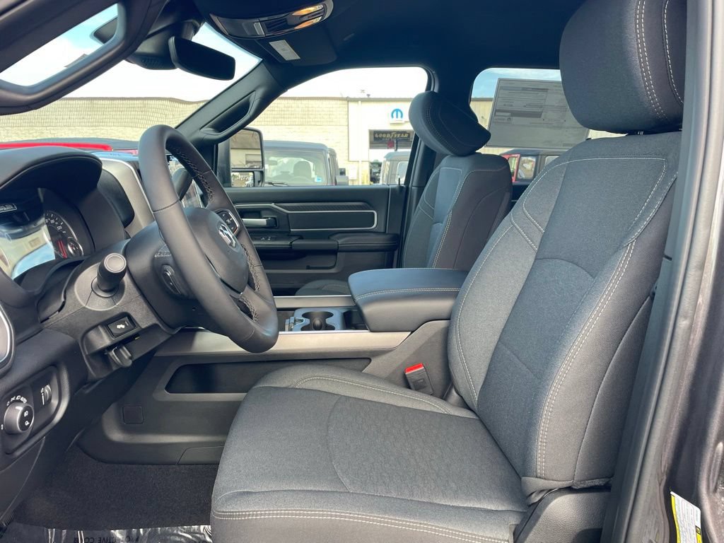 New 2026 RAM 2500 Big Horn AWD/4WD image 2