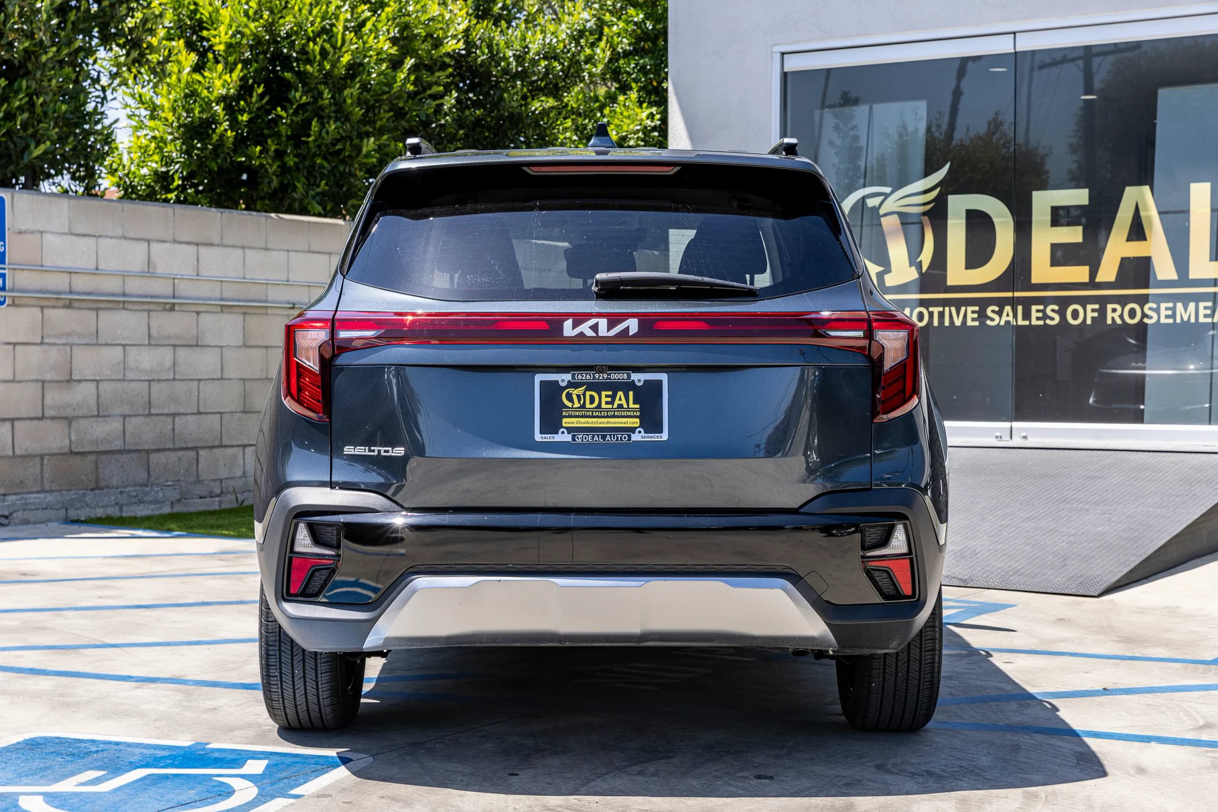 Used 2025 Kia Seltos S FWD image 12
