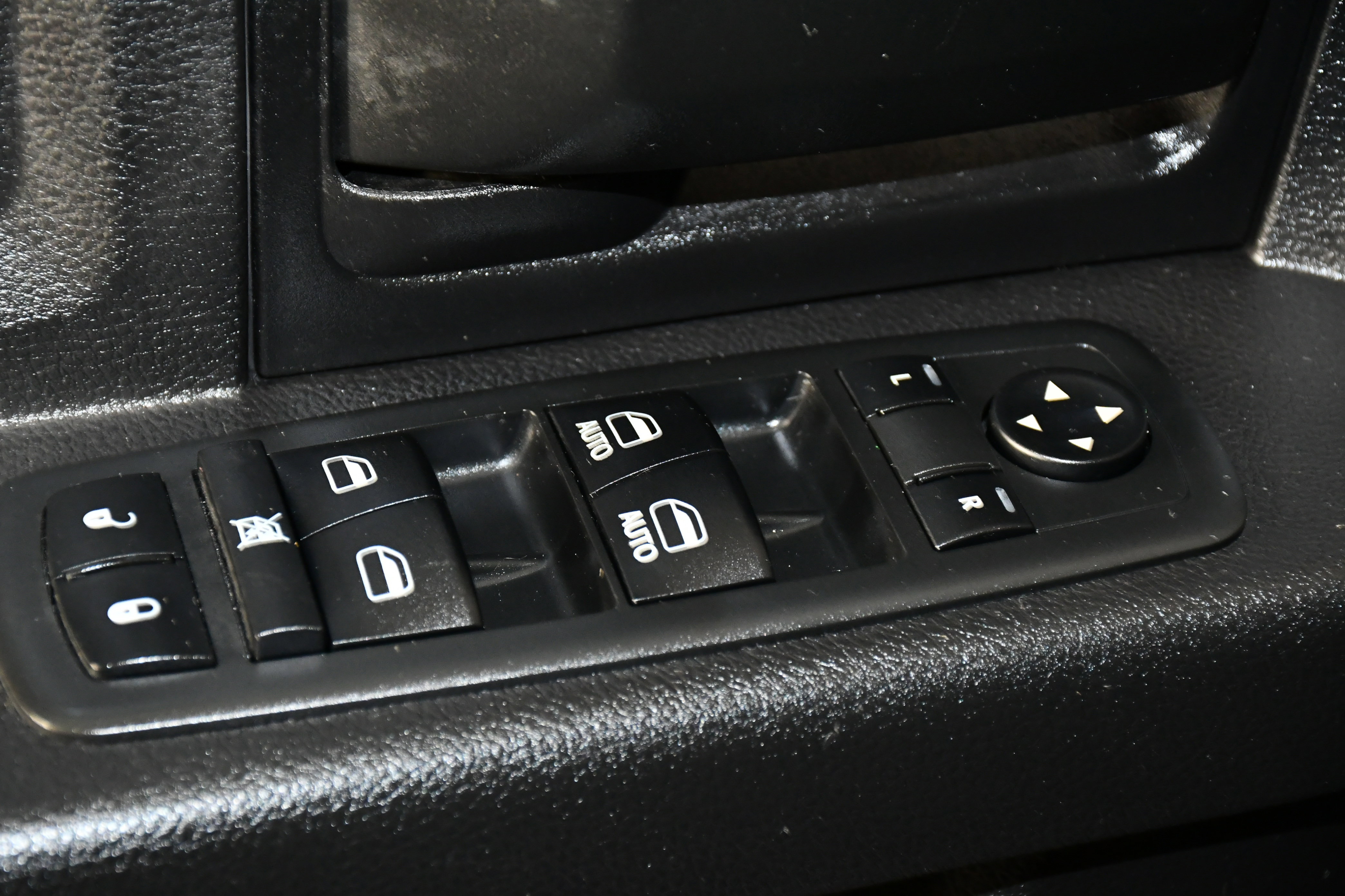 Used 2017 RAM 1500 Express w/ Express Value Package image 35