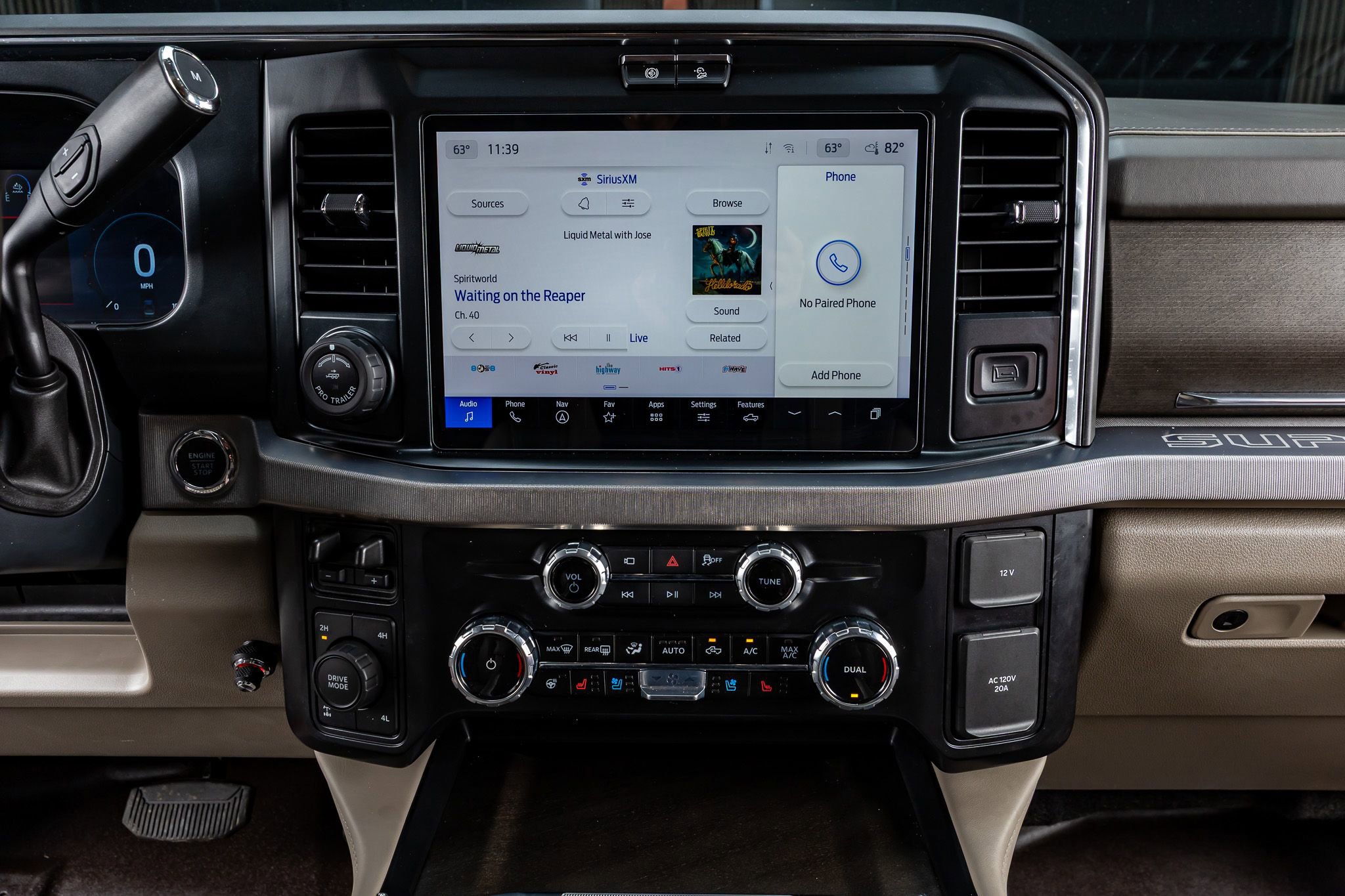 Used 2025 Ford F250 Platinum w/ Platinum Plus Package image 25