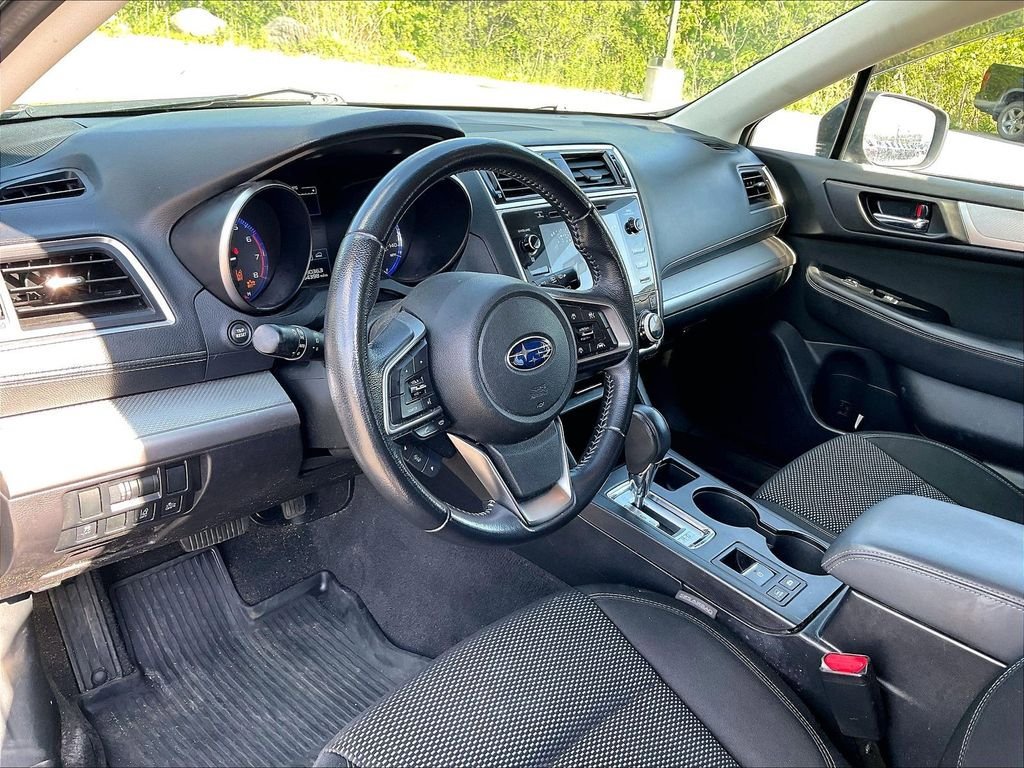 Used 2019 Subaru Outback 2.5i Premium AWD/4WD image 8