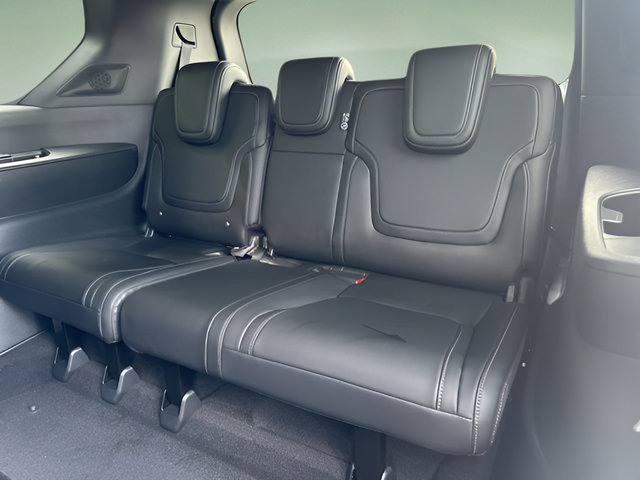 New 2026 Nissan Armada PRO-4X w/ Captain's Chari Seat Package AWD/4WD image 24