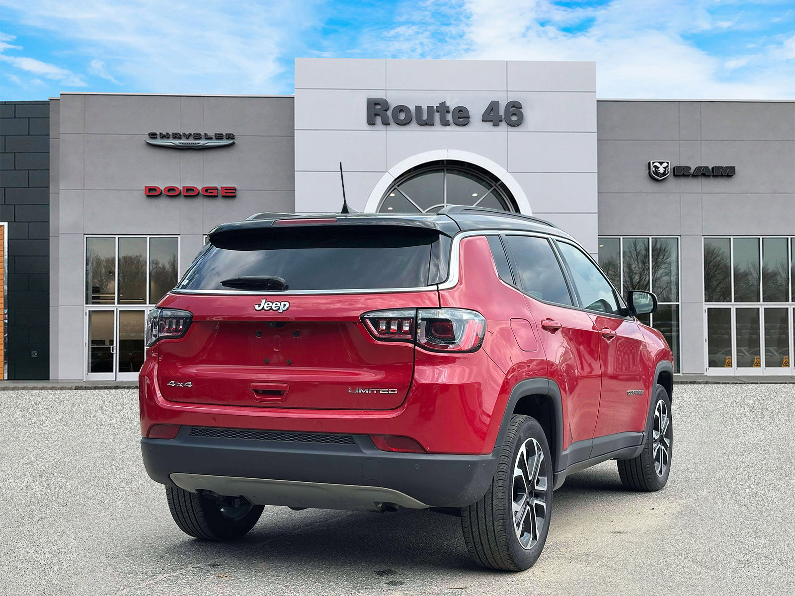Used 2024 Jeep Compass Limited AWD/4WD image 5