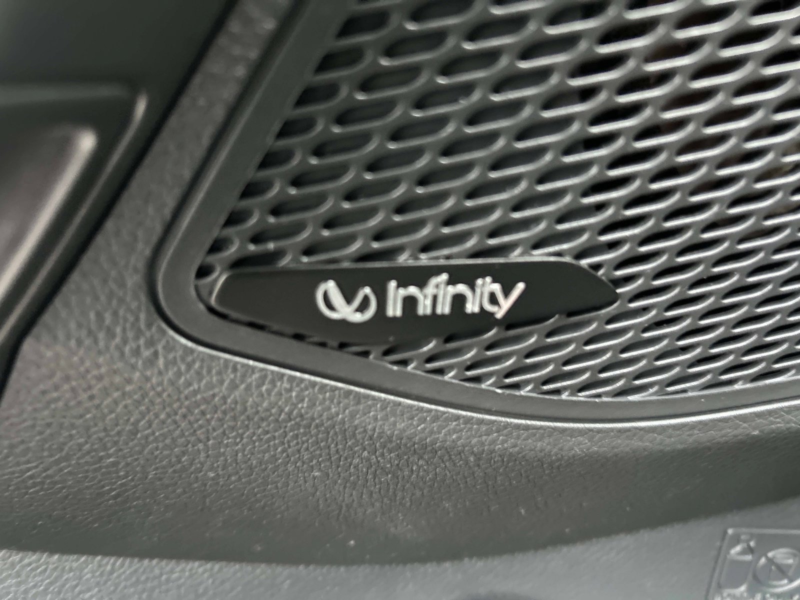 Used 2014 Hyundai Santa Fe Sport 2.0T w/ Navigation Package 06 image 20