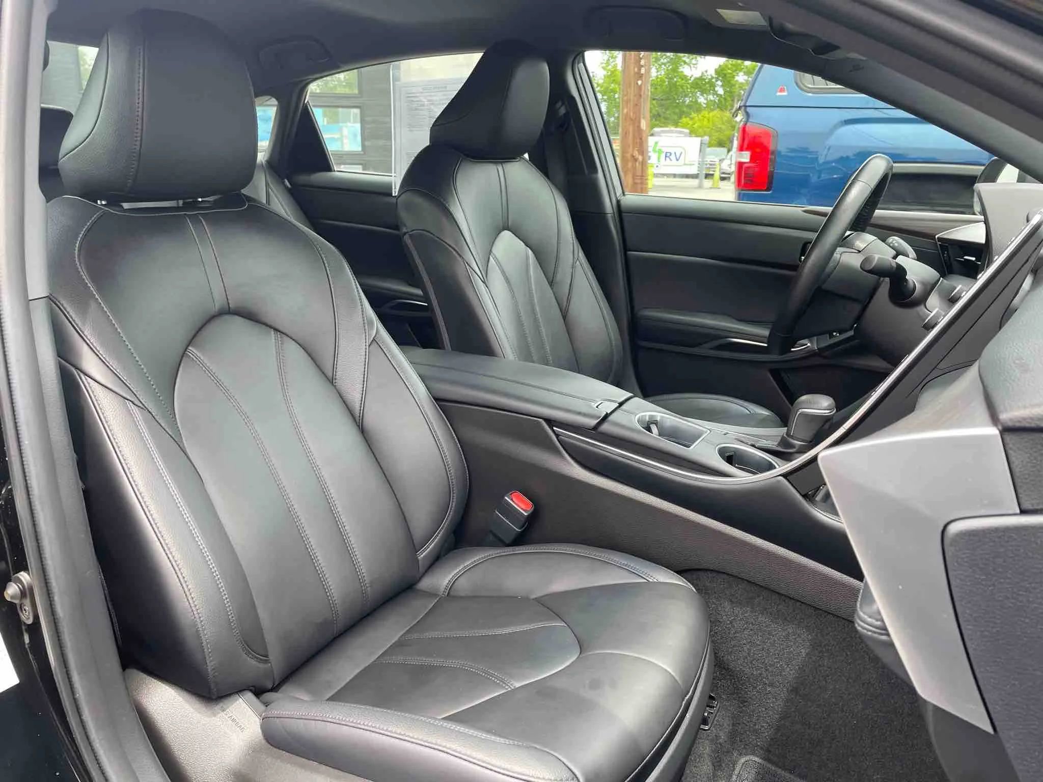 Used 2019 Toyota Avalon XLE image 20