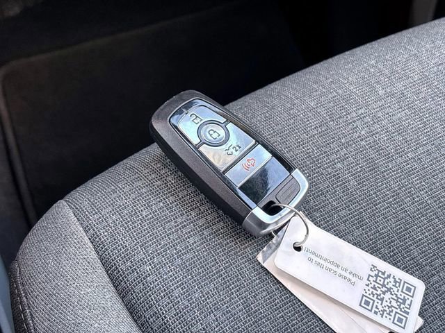 Used 2025 Ford F150 Lightning XLT image 25