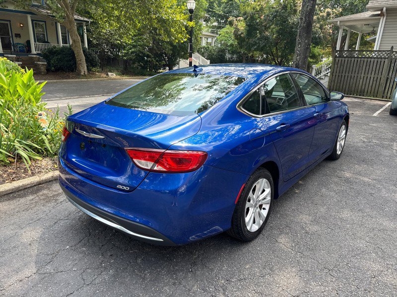 Used 2017 Chrysler 200 Limited Platinum FWD image 5