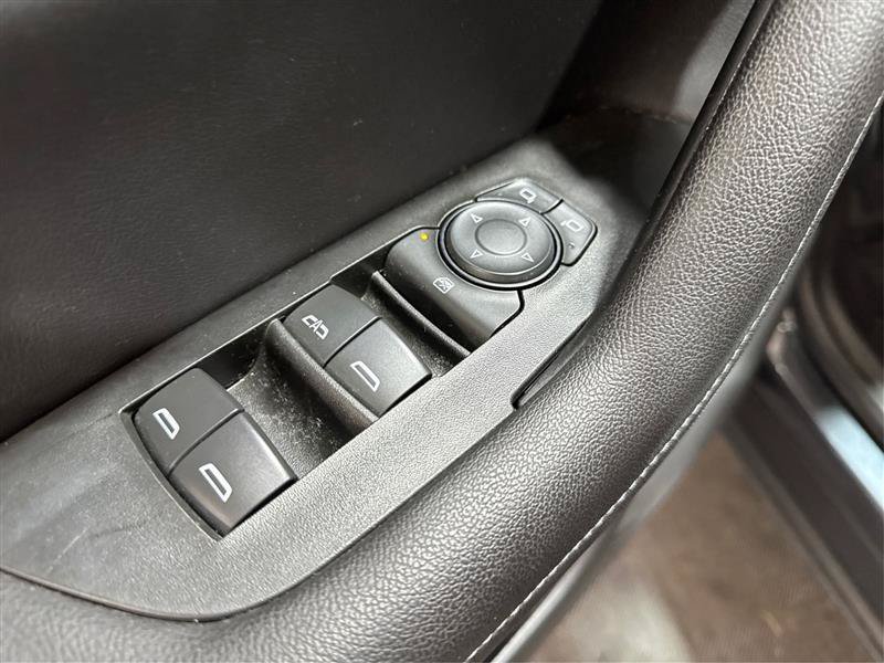 Used 2022 Chevrolet Blazer LT AWD/4WD image 29