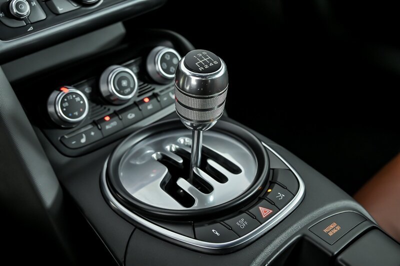 Used 2009 Audi R8 V8 AWD/4WD image 2