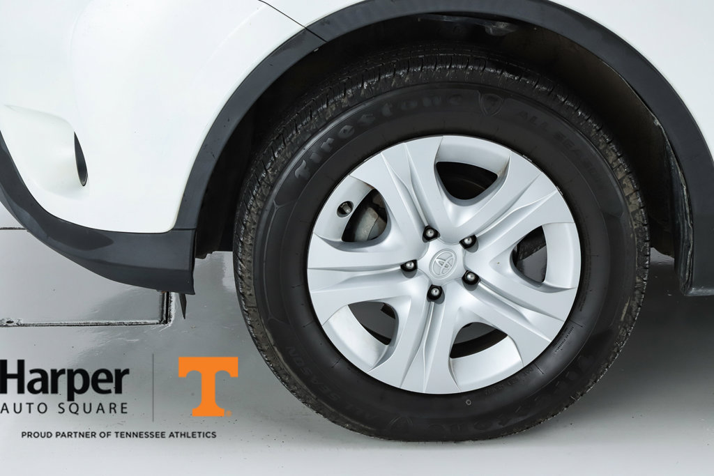 Used 2015 Toyota RAV4 LE FWD image 41
