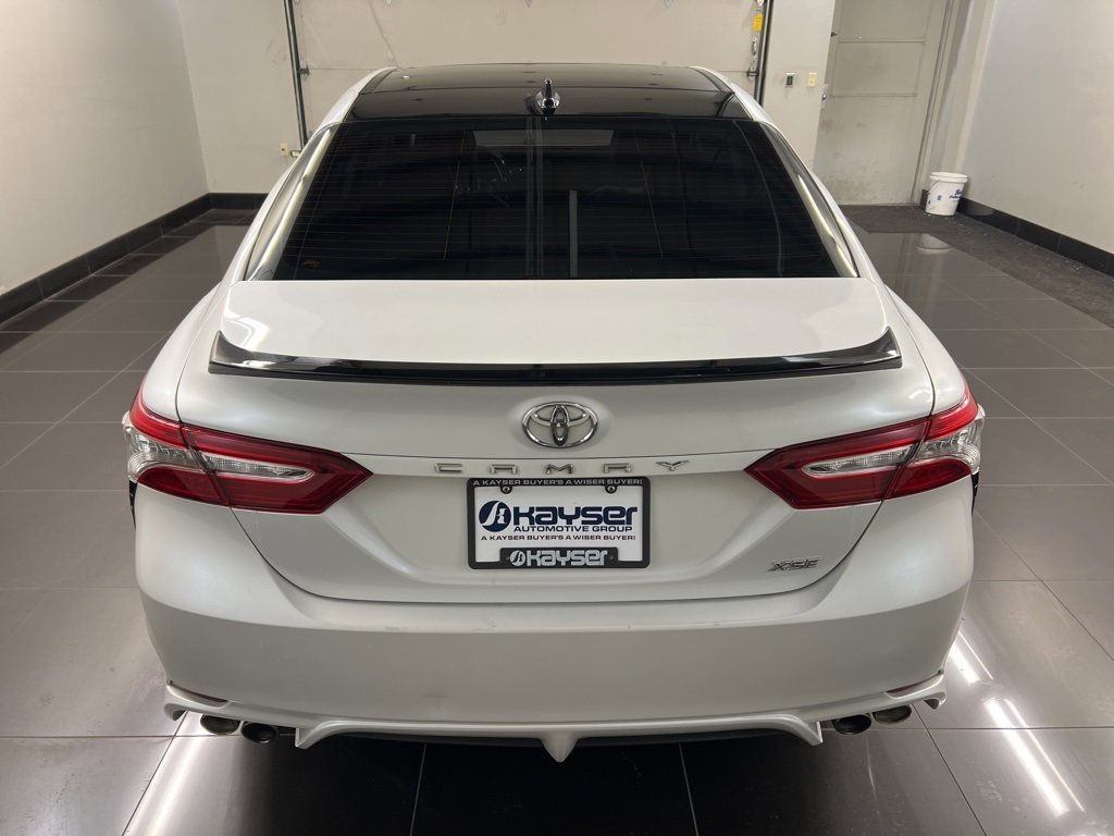 Used 2019 Toyota Camry XSE image 5