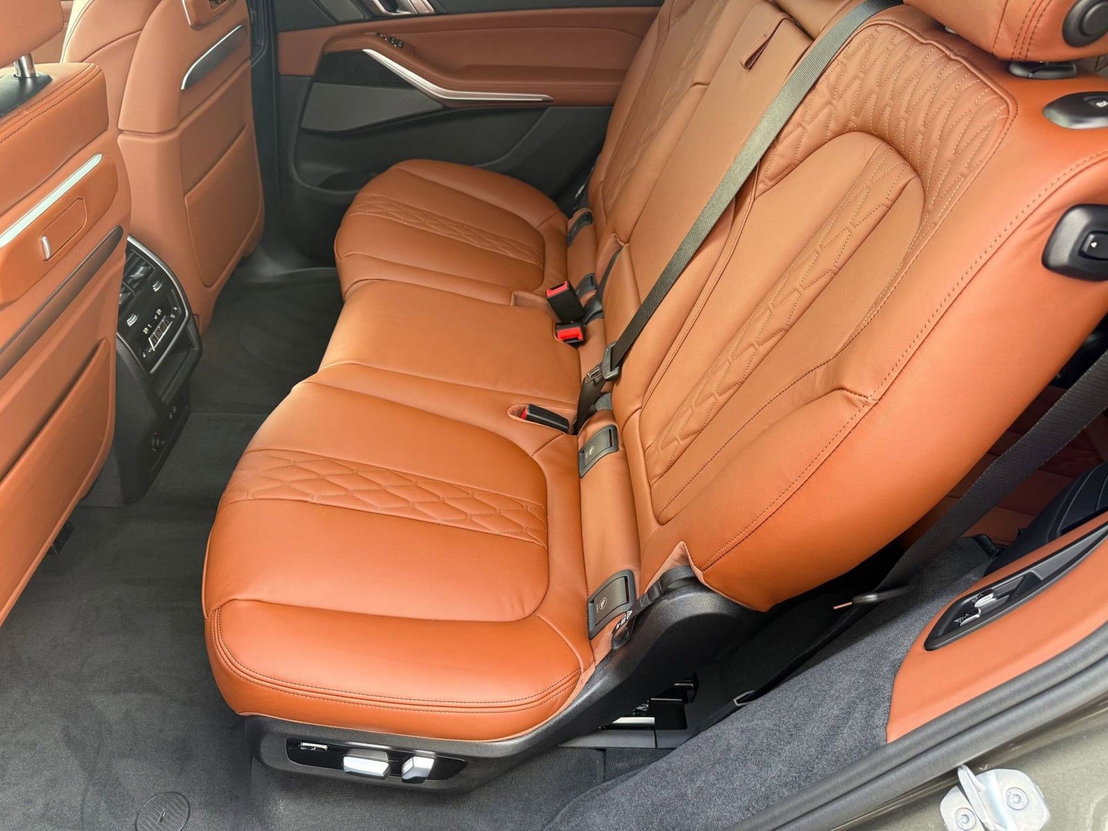 New 2026 BMW X7 xDrive40i w/ Executive Package image 13