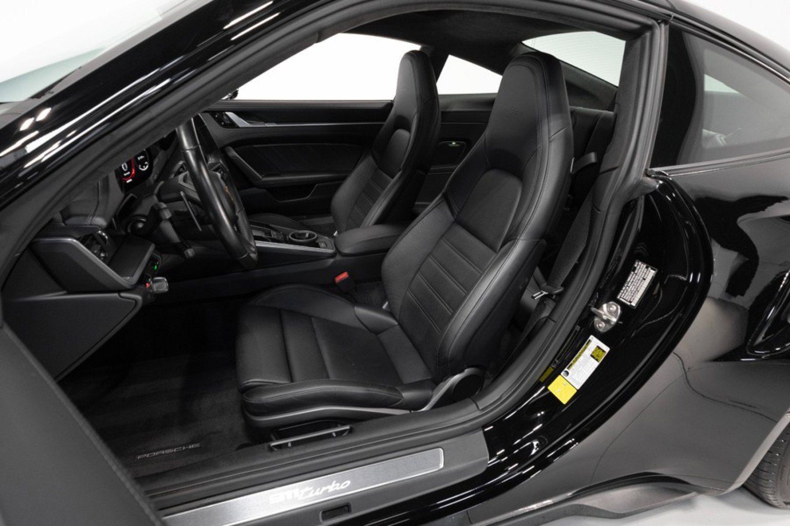 Used 2021 Porsche 911 Turbo AWD/4WD image 40