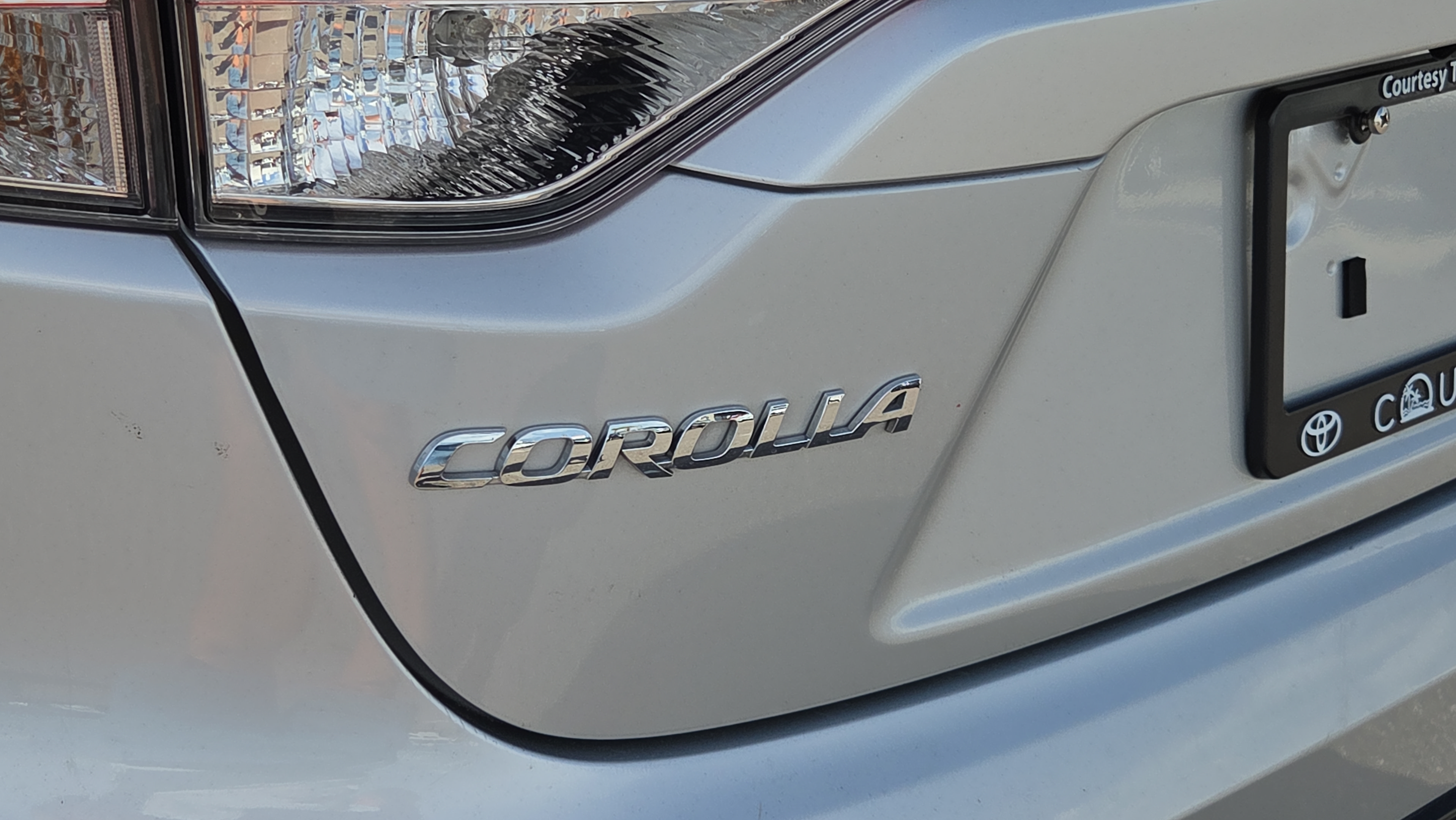 Certified 2024 Toyota Corolla SE FWD image 32