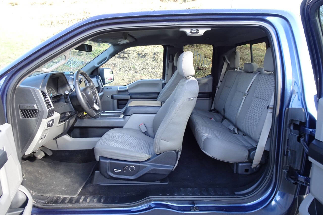 Used 2015 Ford F150 XLT w/ Equipment Group 302A Luxury AWD/4WD image 22