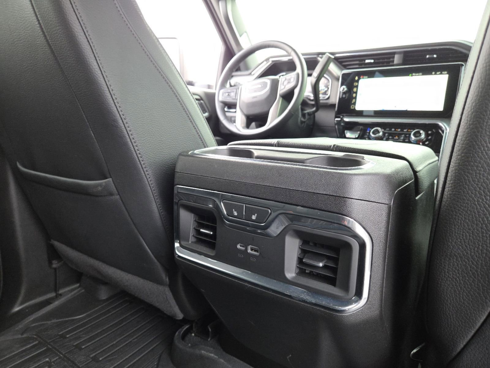 Used 2025 GMC Sierra 2500 Denali w/ Technology Package image 33