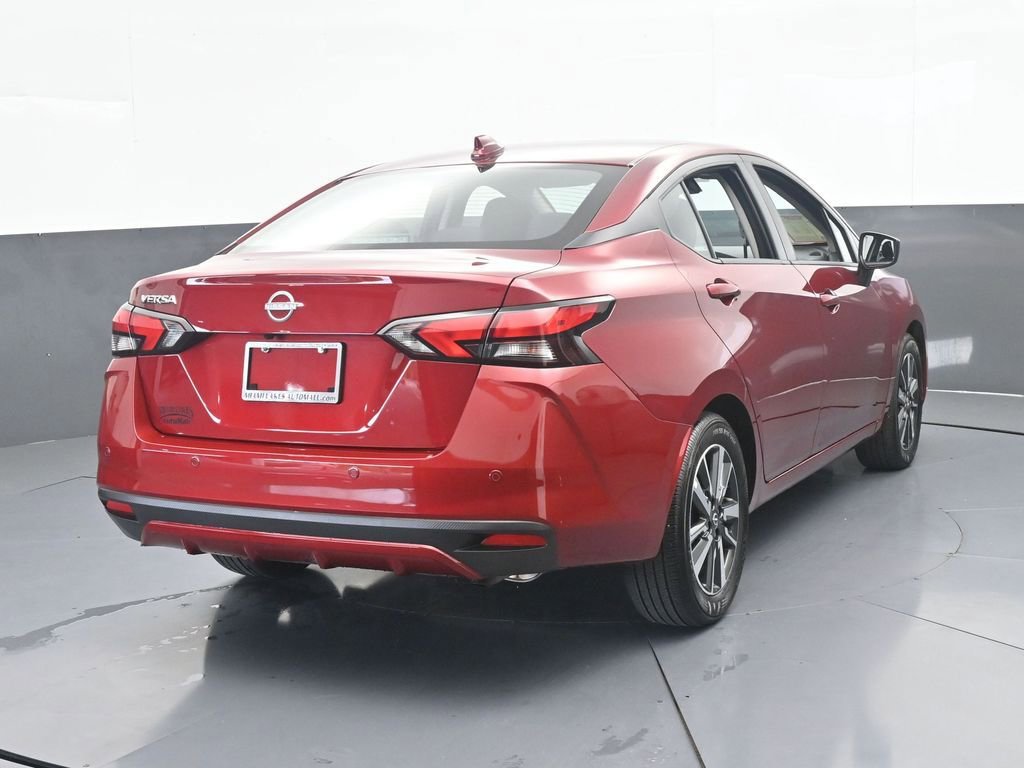 Used 2025 Nissan Versa SV image 5