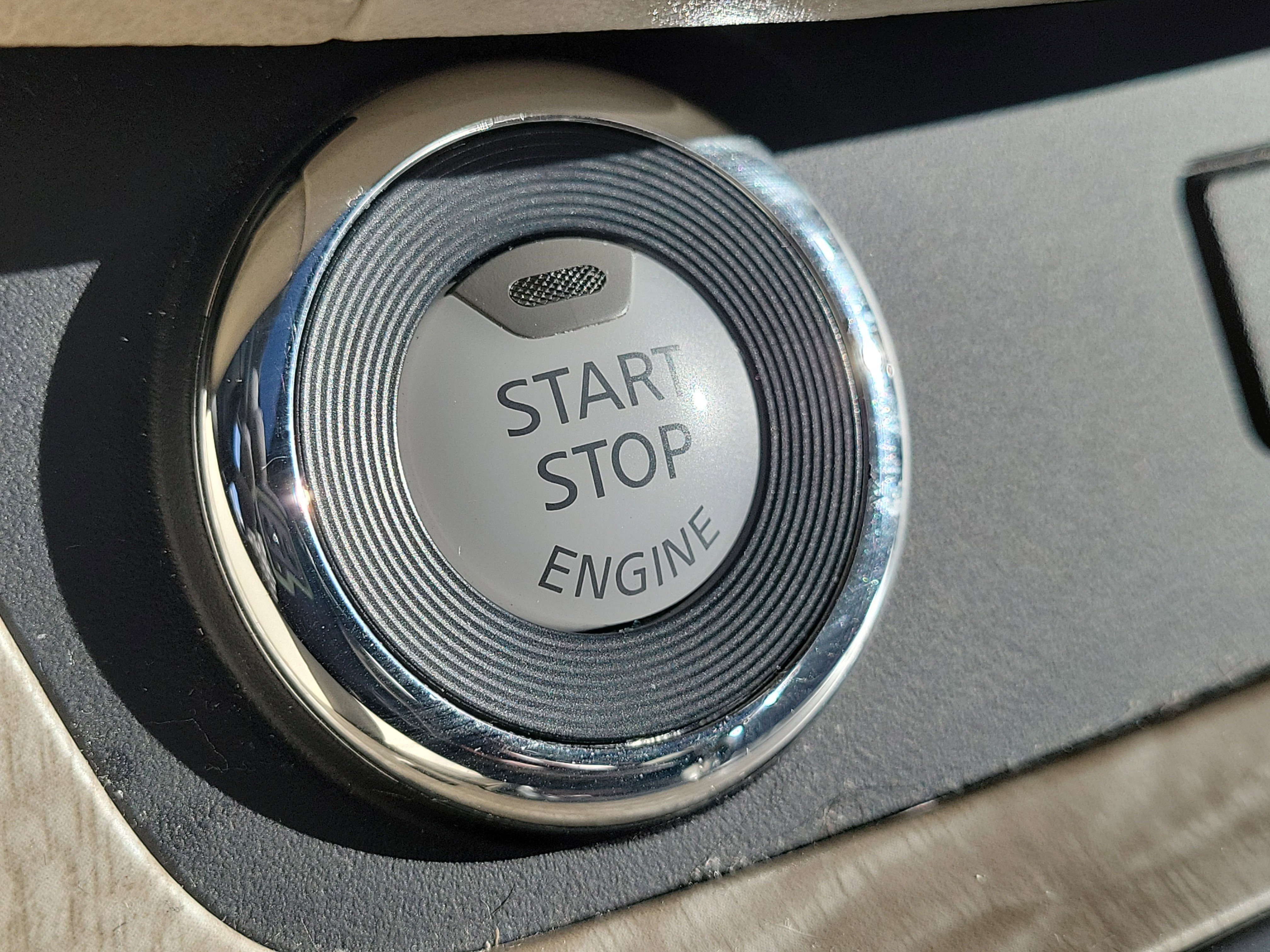 Used 2020 Nissan Murano SL w/ Moonroof Package image 32