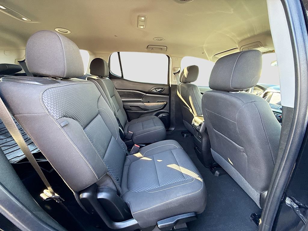 Used 2023 GMC Acadia SLE w/ Driver Convenience Package image 24