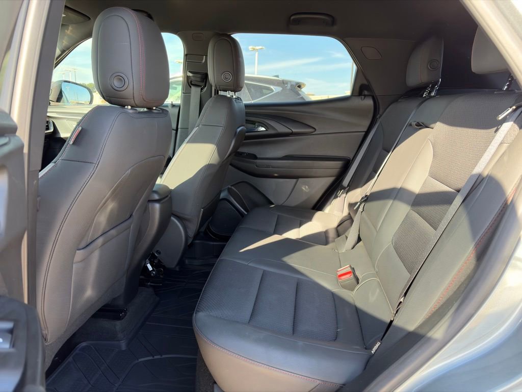 Used 2023 Chevrolet TrailBlazer RS FWD image 7