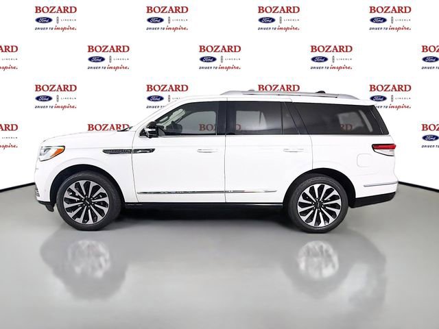 Used 2022 Lincoln Navigator Reserve AWD/4WD image 5
