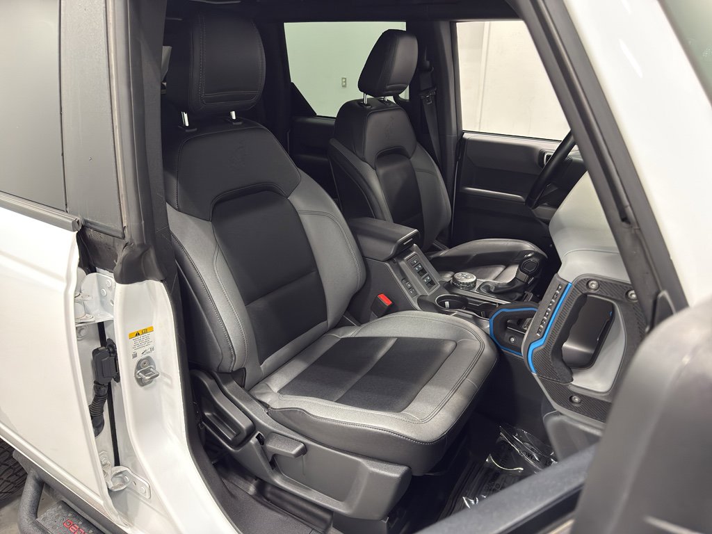Used 2023 Ford Bronco Black Diamond w/ Sasquatch Package image 31
