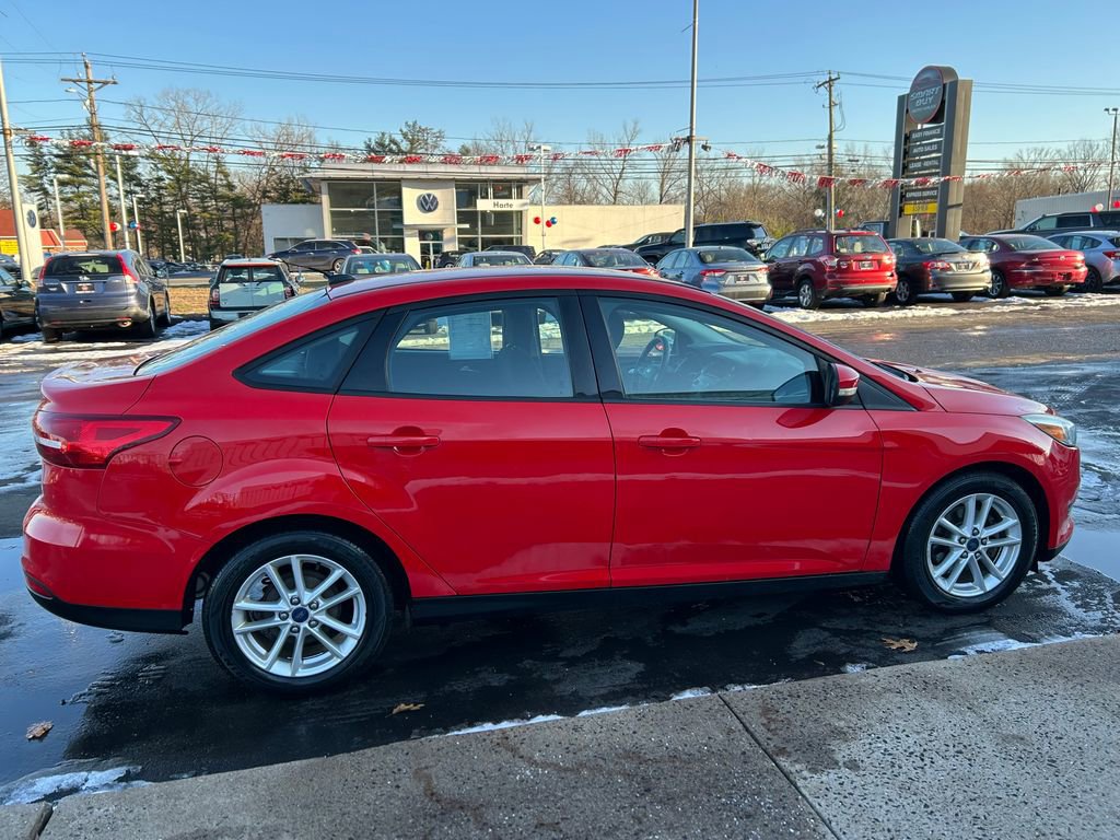 Used 2015 Ford Focus SE image 5