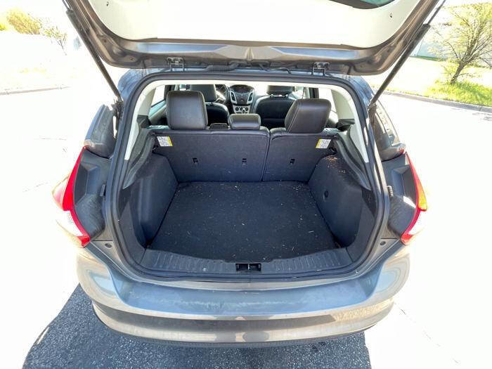 Used 2013 Ford Focus SE FWD image 25