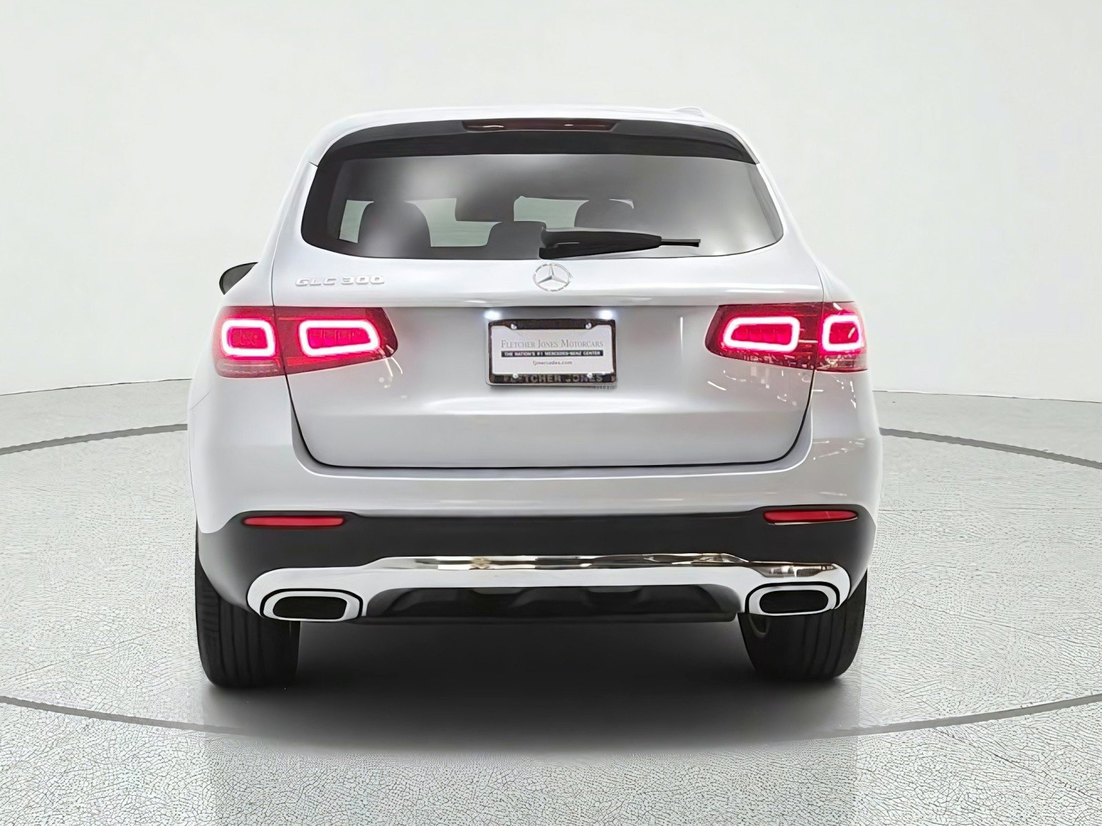 Used 2022 Mercedes-Benz GLC 300 w/ Premium Package Lite image 6