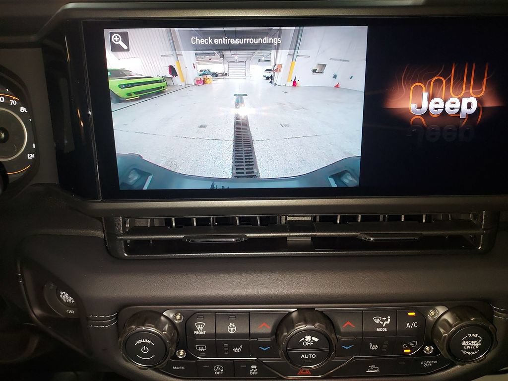 New 2026 Jeep Gladiator Sport AWD/4WD image 24