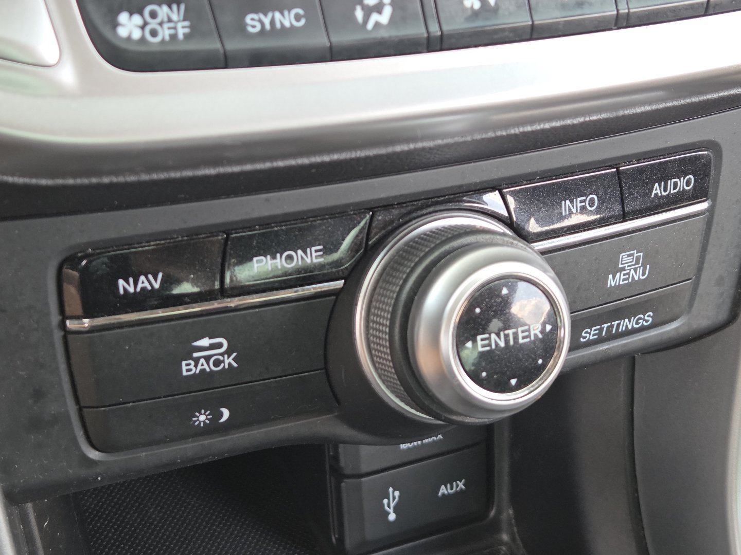 Used 2015 Honda Accord EX-L image 30