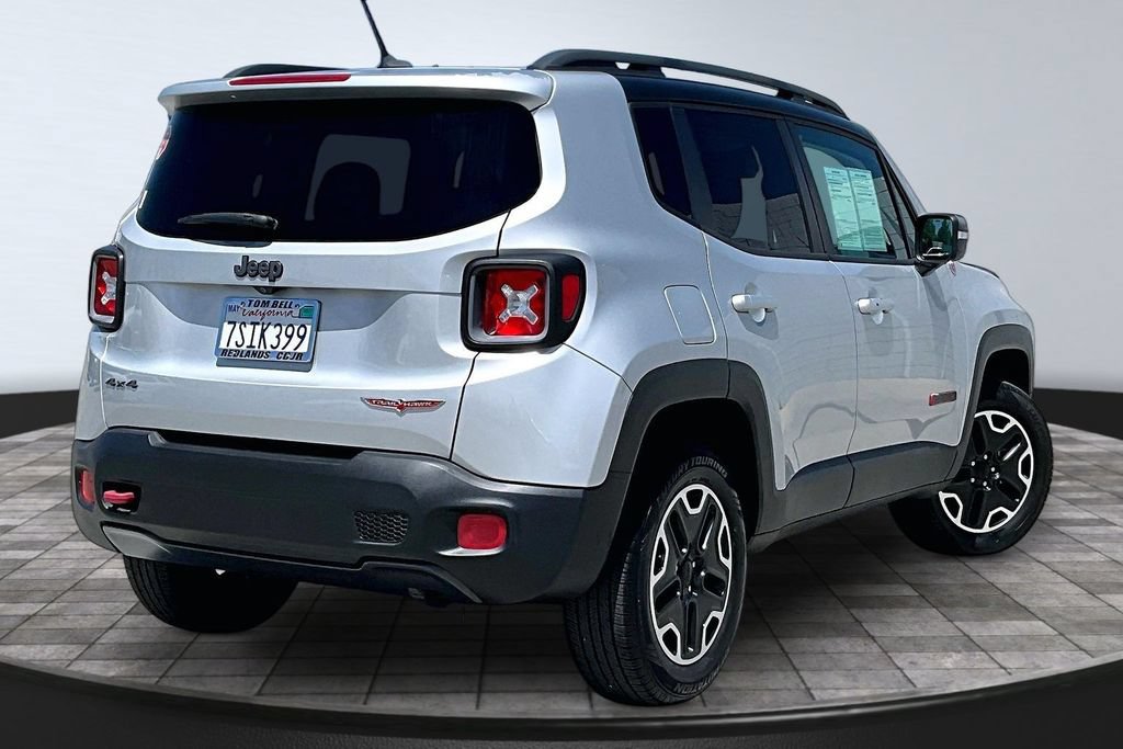 Certified 2016 Jeep Renegade Trailhawk AWD/4WD image 22