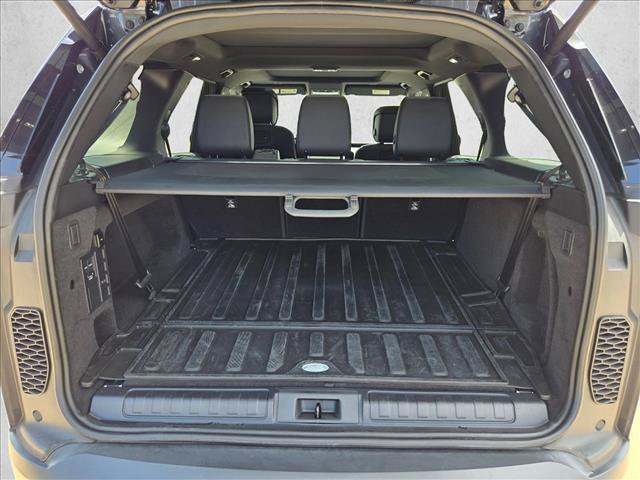 Certified 2025 Land Rover Discovery S AWD/4WD image 6