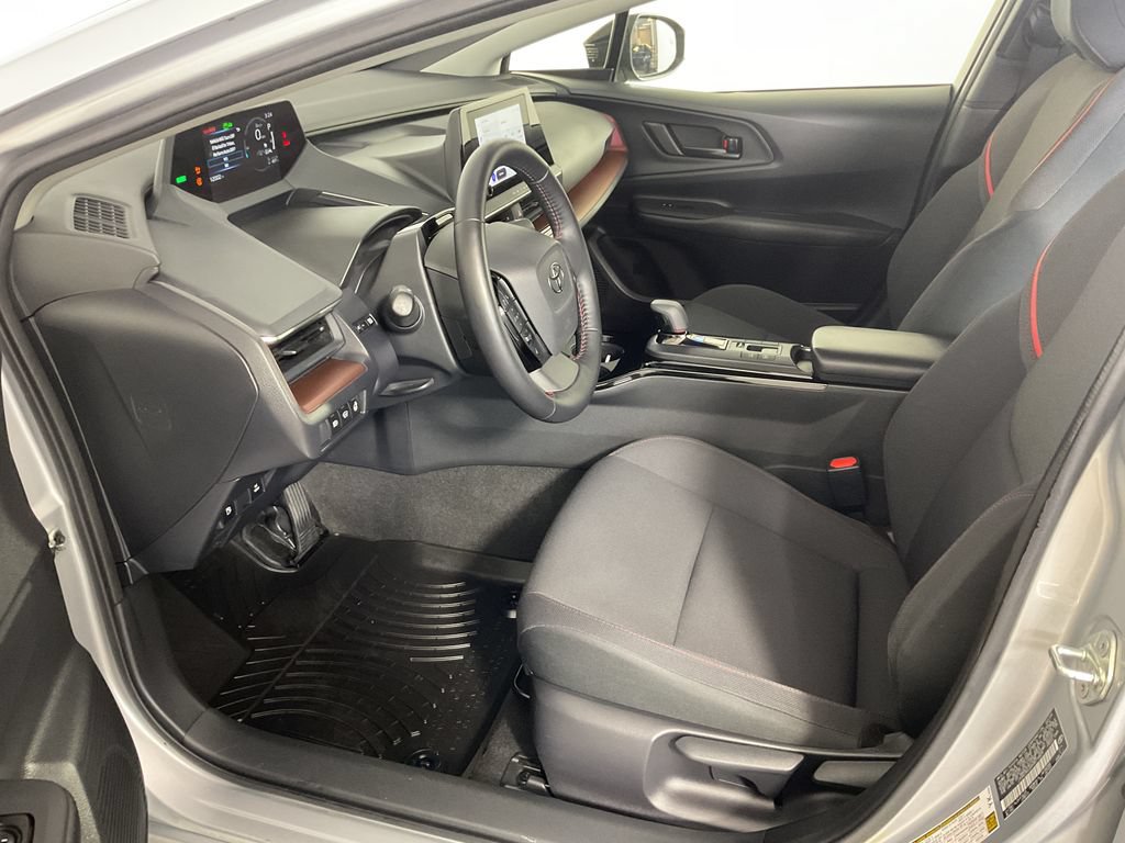 Used 2024 Toyota Prius Prime FWD image 17