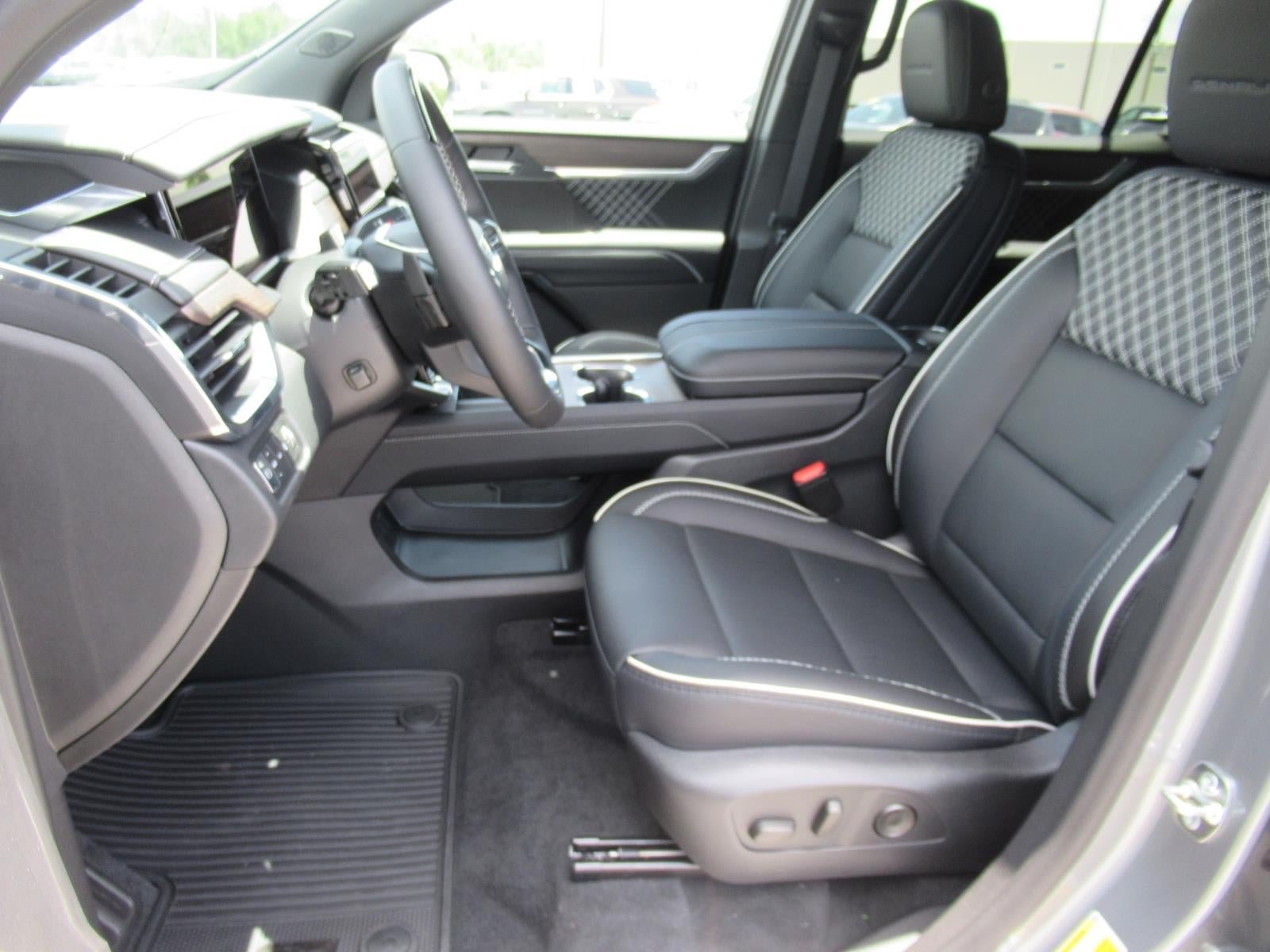 New 2026 GMC Acadia Denali w/ Super Cruise Package AWD/4WD image 18