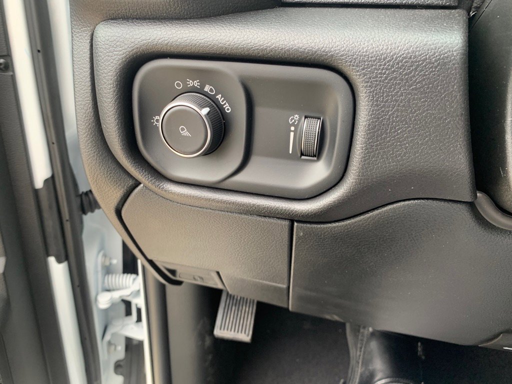 Used 2024 RAM 2500 Tradesman w/ Safety Group image 33